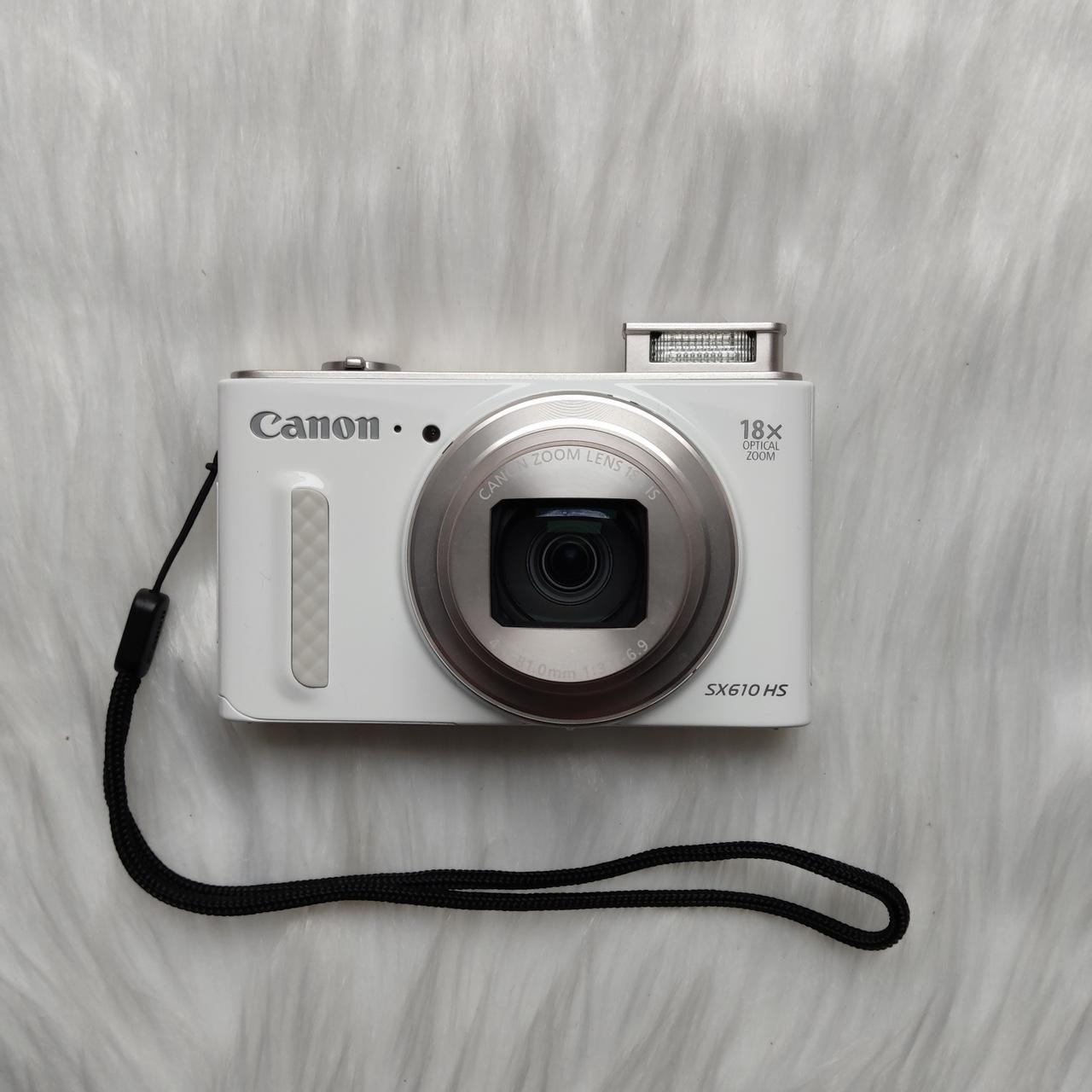 Used Digital Camera | Canon PowerShot SX610 HS digital camera - Boxed & Rarely in White & External Flash | Complete Set