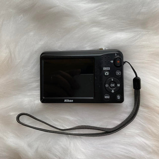 Used Digital Camera | Nikon COOLPIX L31 digital camera - Black | Complete Set