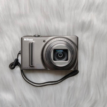 Used Digital Camera | Silver Nikon COOLPIX S9050 Digital Camera | Complete Set