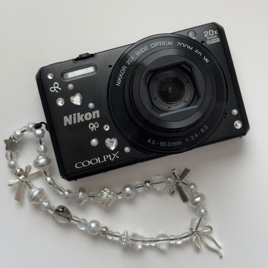 Used Digital Camera | Nikon Coolpix S7000 Digital Camera Bundle | Complete Set