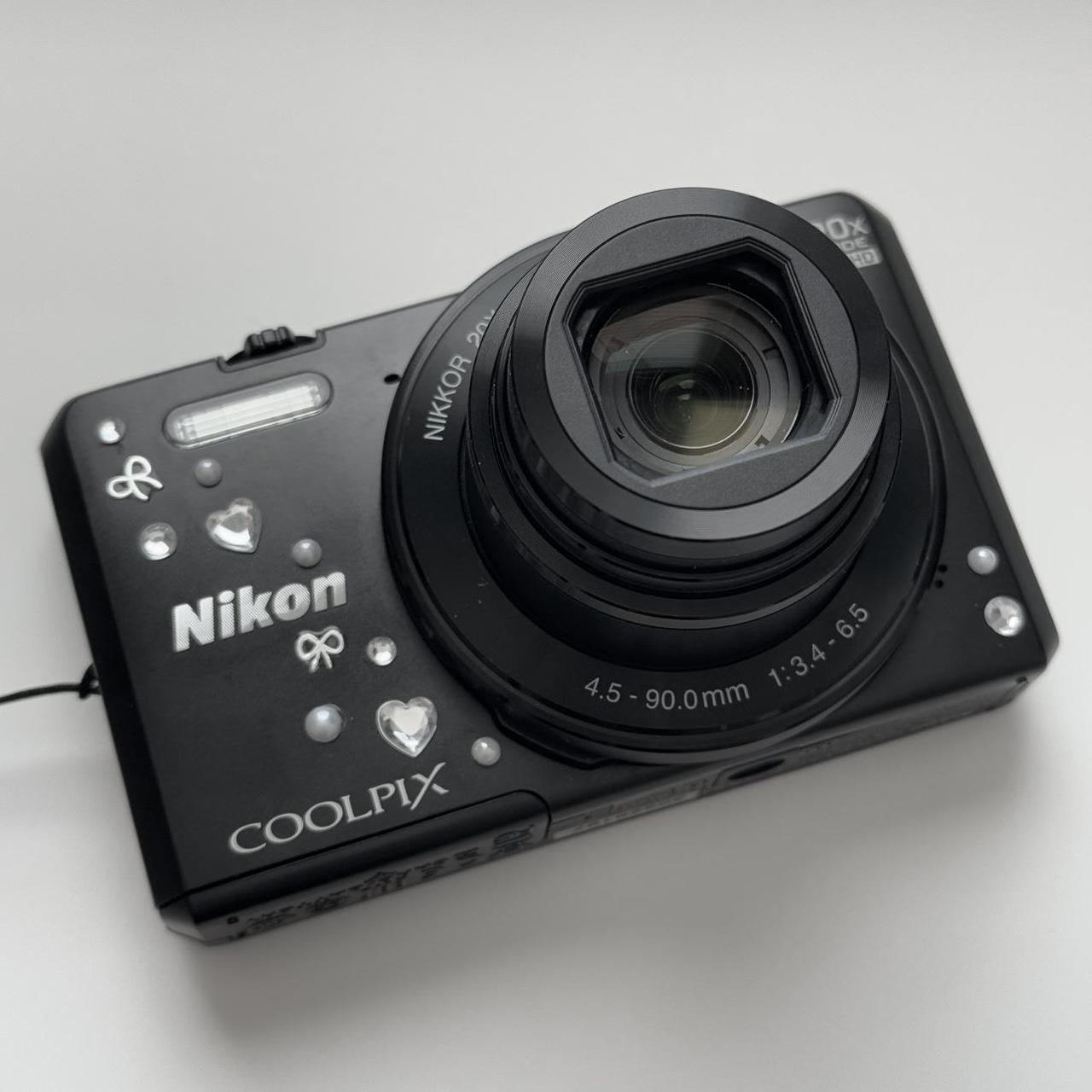 Used Digital Camera | Nikon Coolpix S7000 Digital Camera Bundle | Complete Set